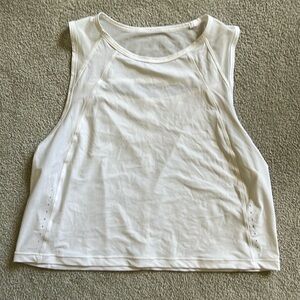 White lululemon tank top cropped